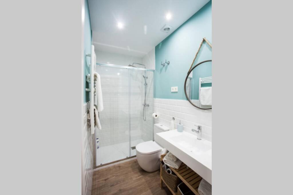 Ferienwohnung Bonito Apartamento, Nuevo Y En El Casco Viejo!!! Bilbao Exterior foto